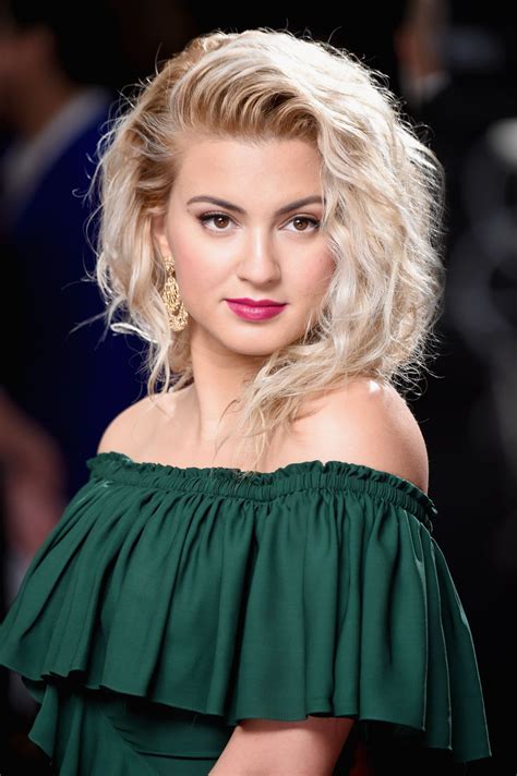 Tori Kelly